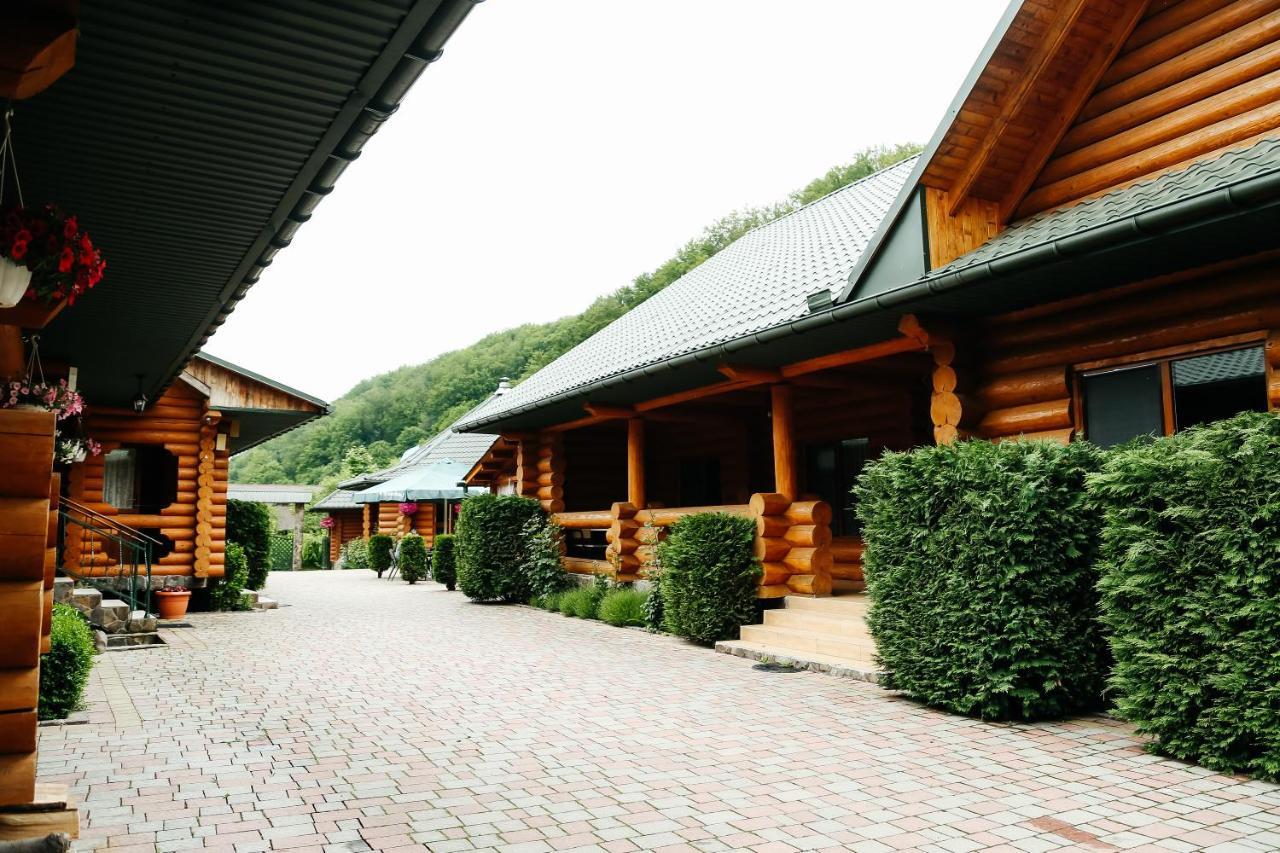 Chudodievo In Chynadievo Mini-Hotel Chynadiyovo Exterior photo